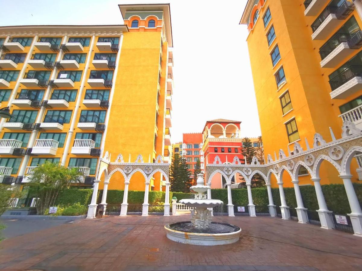 D14 Venetian Condo Resort Pattaya Pool Connected Netflix Praia de Jomtien Exterior foto